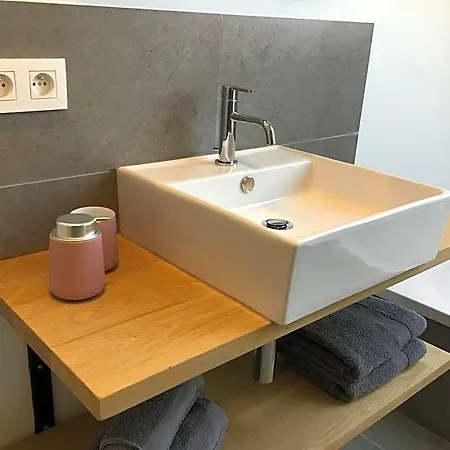 Au Bord De La Foret Bed & Breakfast 3*
