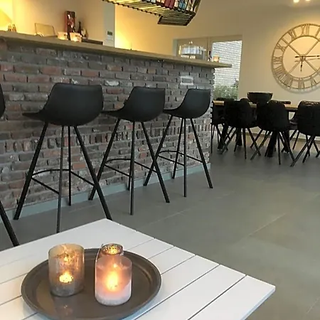 Au Bord De La Foret Bed & Breakfast